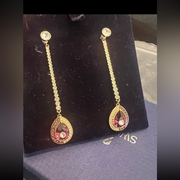 Swarovski Black Baroque Drop Pierced Earrings Amethyst / CRY/ GOS #5490983 #2139 - Picture 7 of 12